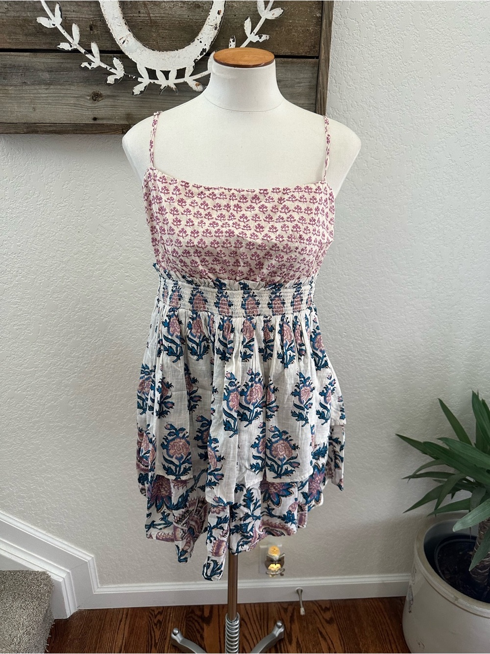 Anthropologie Floral Smocked Mini‎ sundress in Pink & Blue size L NWT